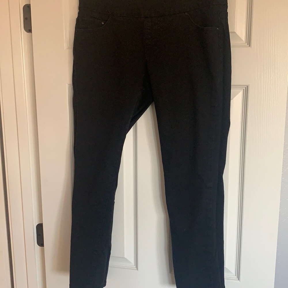 Black stretch jeggings